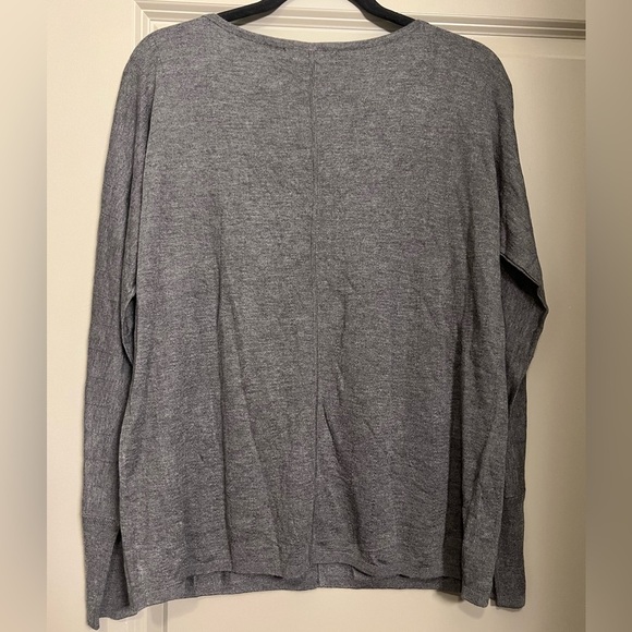 Banana Republic Factory Knit Sweater - Size Medium - Picture 4 of 6